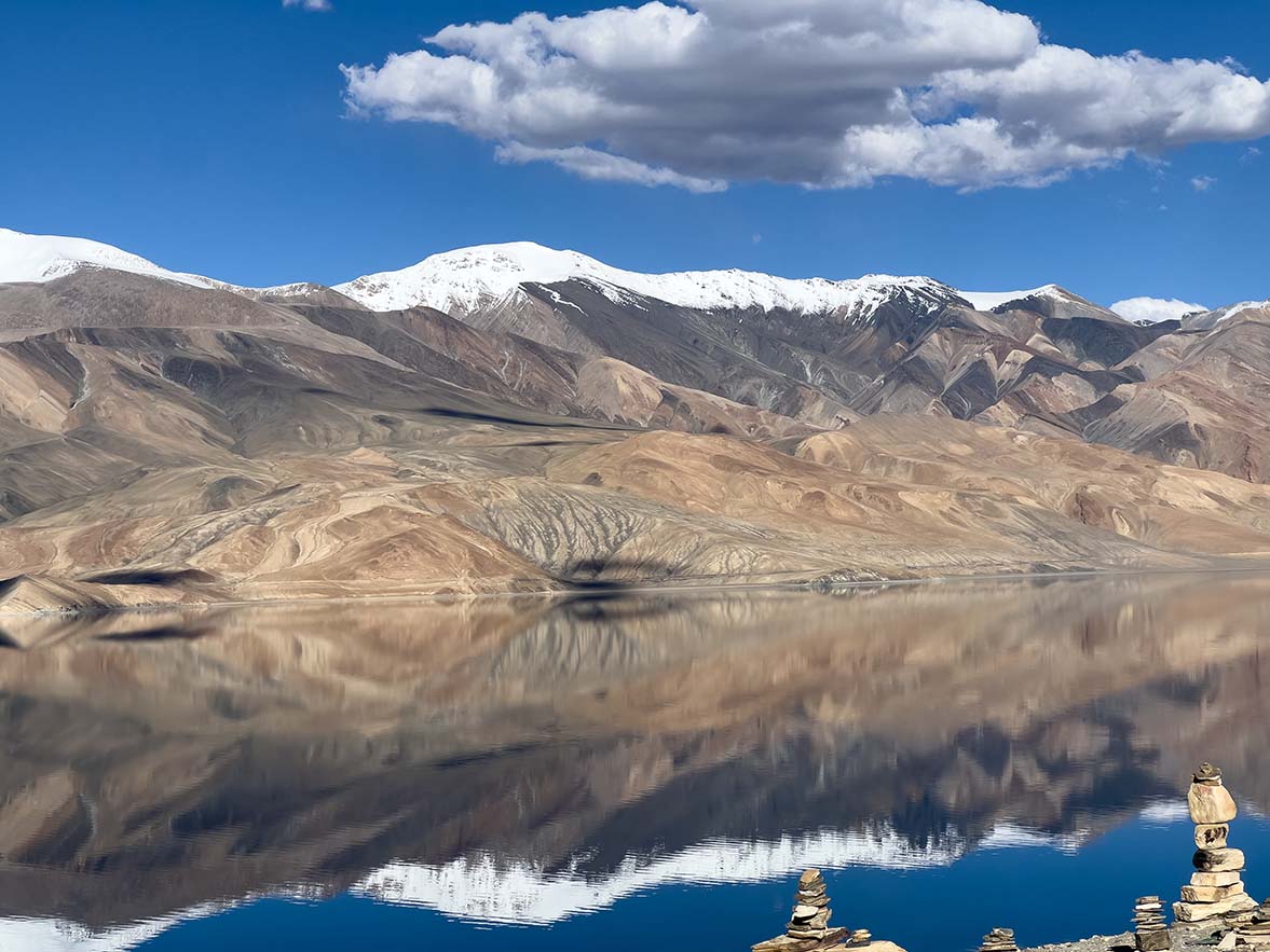 Highest Lakes in India, high altitude lake, salt water lakes, lakes in Ladakh, Pangong Lake in Autumn, Tso Pangong in Fall, Pangong Lake in Fall, Tso Pangong Lake in Autumn, Sunrise at Tso Pangong Lake, Unplugged Life, Himalayas, Ladakh, Leh View, View of Ladakh, Mountain View, Leh Ladakh Sightseeing Tour, Leh Ladakh Package, Book Ladakh Trip, Top Places in Ladakh, Sightseeing in Leh-Ladakh, Ladakh View, Leh Ladakh View, Landscape in Ladakh, Himalayan village, Sangam Point Ladakh, Buddhism, Buddhist,