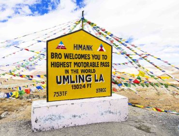 LADAKH WITH UMLING LA PASS