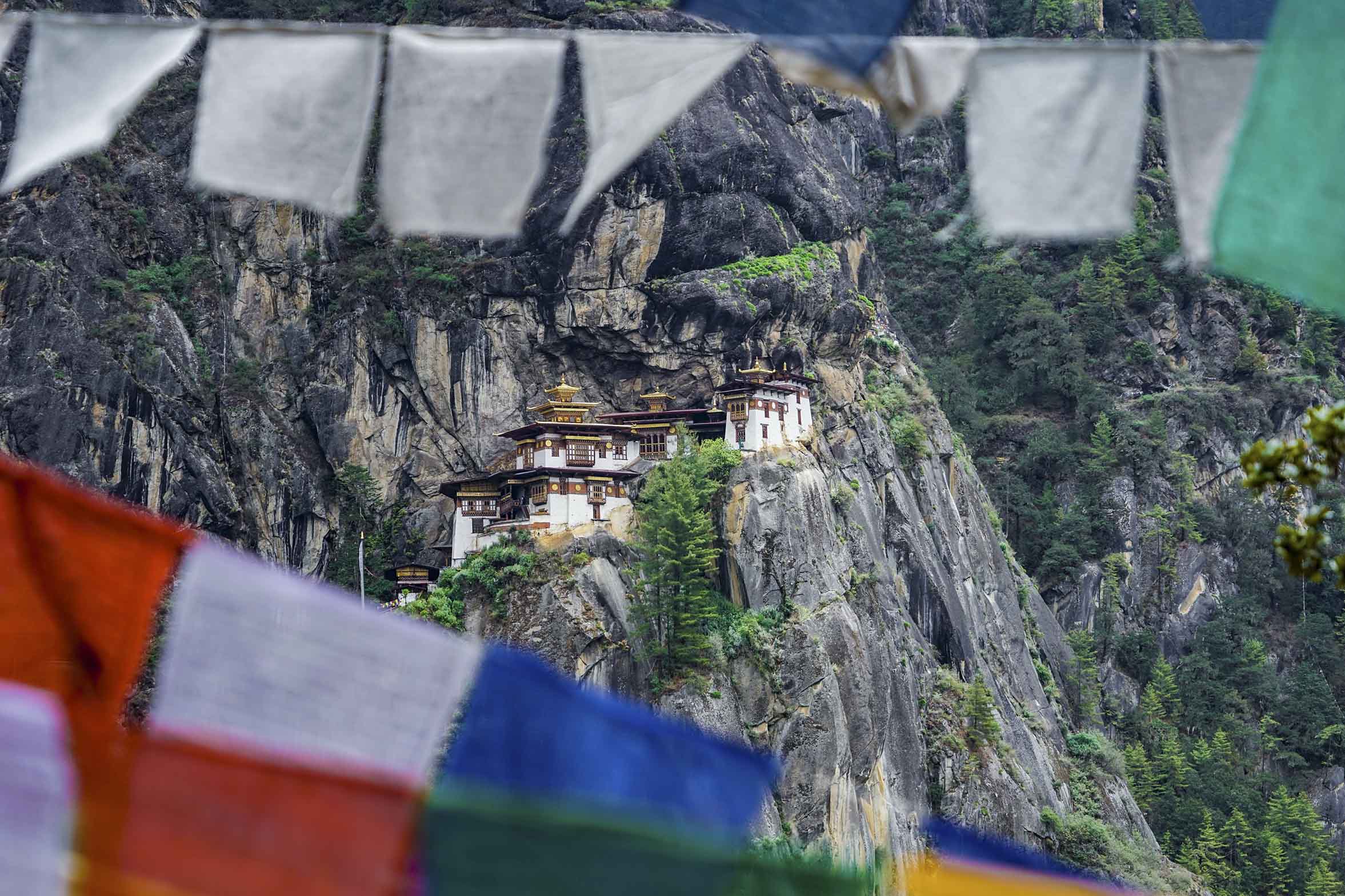 Bhutan Trip Itinerary, Unplugged Life, Punakha Dzong, Travel Bhutan, Bhutan on Budget, Kingdom of Happiness, Simply Bhutan, Travel Asia, History, Dochula, Buddha Dordenma, Memorial Chorten, Tashichho Dzong, Paro Monastery, paro Taktsang, tiger’s nest Bhutan, tigers nest paro, tigers nest monastery