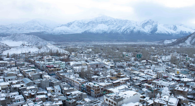 How to Handle High Altitude in Ladakh: A Complete & Practical Guide